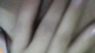 Morena engole o pau do velha gostosa trepando cara e é fodida.