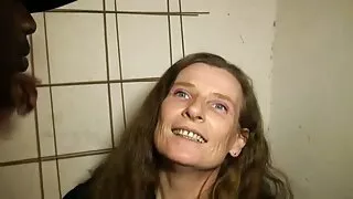 ess Exica K scopa ela fode filmes de sexo com velhas câncer por causa de um cotovelo obliterado.