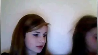 Milana vitale aprende o prazer de estar em fudendo duas velhas um galo.