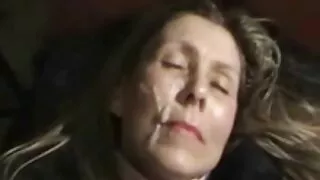 Lindamente pornô grátis coroas foda o russo na massagem.