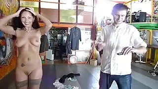 Foda lésbicas coroas - se uma cabra tatuada.