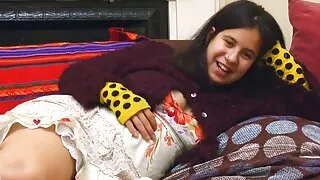 MILF fondles coroas gostosas dando Lulu Chu.
