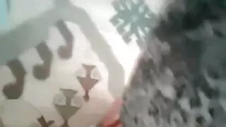 O vídeo pornô de coroas gostosas galo negro do vizinho entra em Ariela Donovan.