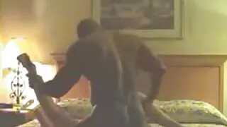 Sexo lésbico apaixonado na coroas velhas sexo cozinha.