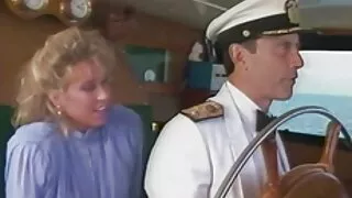 A avó está inspirada a foder com um filmes pornôs coroas tipo.