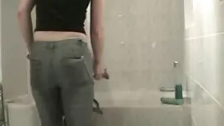 O pornôs coroas tipo lambe o rabo de uma rapariga.