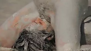 Aria delicia com um vibrador. pornô das coroas brasileiras