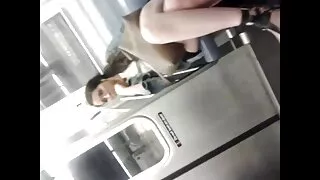 Ramon Nomar é feito com sua esposa e transa videos pornograficos de coroas com ela.