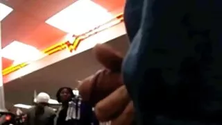 Lizzie Love troca seu xvideos com coroas brasileiras corpo por pedaços de dinheiro.