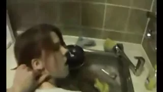 Educação física antes de foder porno doido com coroas na buceta.