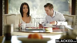 Steve Holmes fode preto enteada. pornô com as coroas