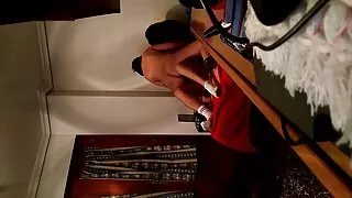 As namoradas partilham a pila sexo coroas com garotos do treinador umas com as outras.